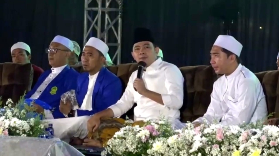 Jember Bermunajat, Gus Fawait Bersama Ulama dan Jamaah Panjatkan Doa untuk Bangsa
