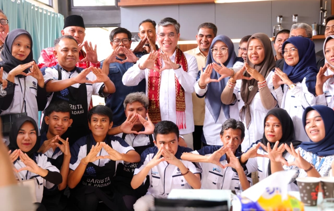 Menaker Yassierli Tinjau Pelatihan Inklusif di BPVP Padang, Disabilitas dan Lansia Disiapkan Masuk Dunia Kerja