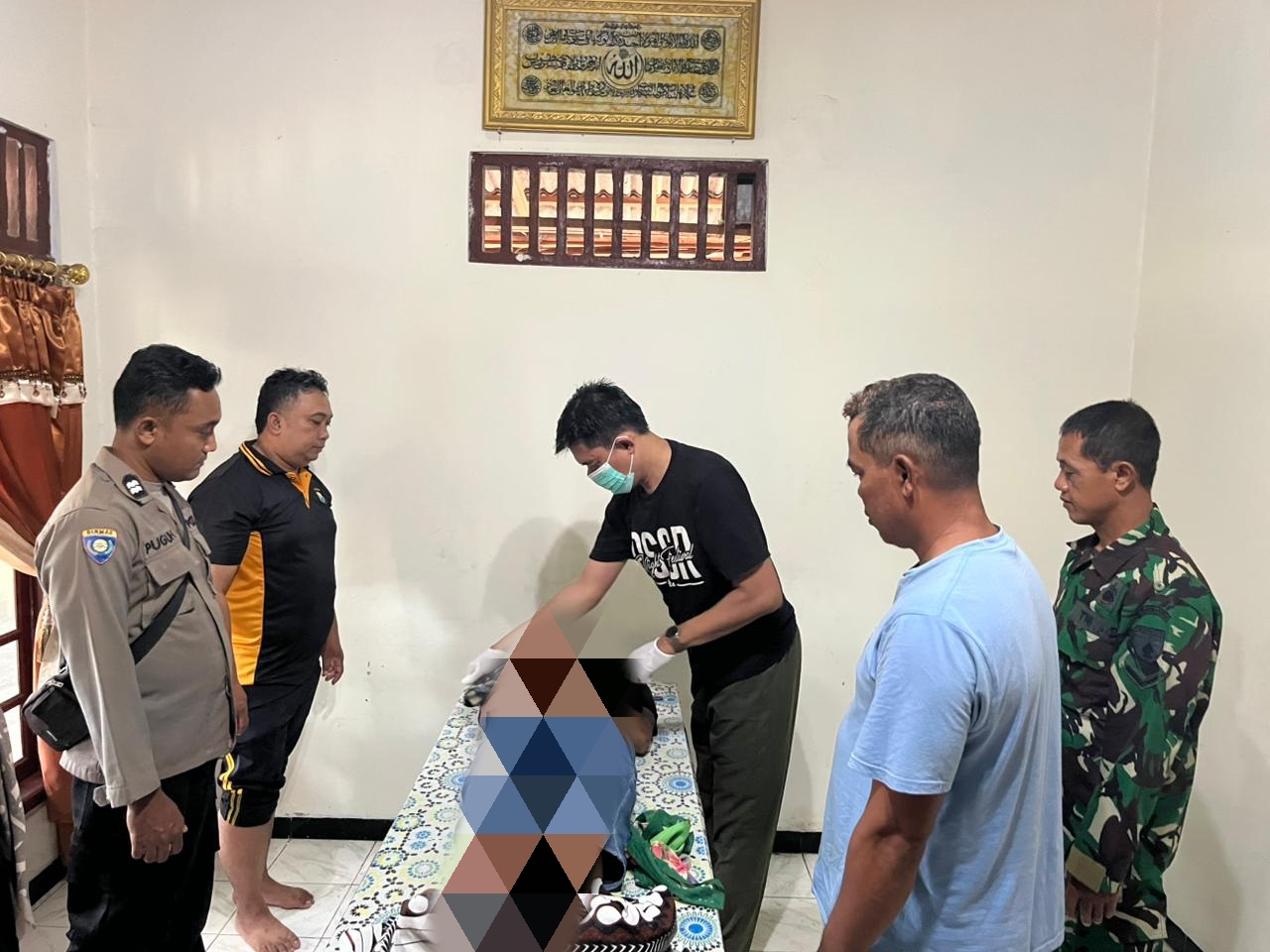 Warga Blitar Tewas Menggantung Akibat Terlilit Sarung di Pohon Jambu