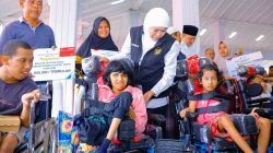 Khofifah Salurkan Rp7,7 Miliar Bansos Tahap I 2026 di Pasuruan