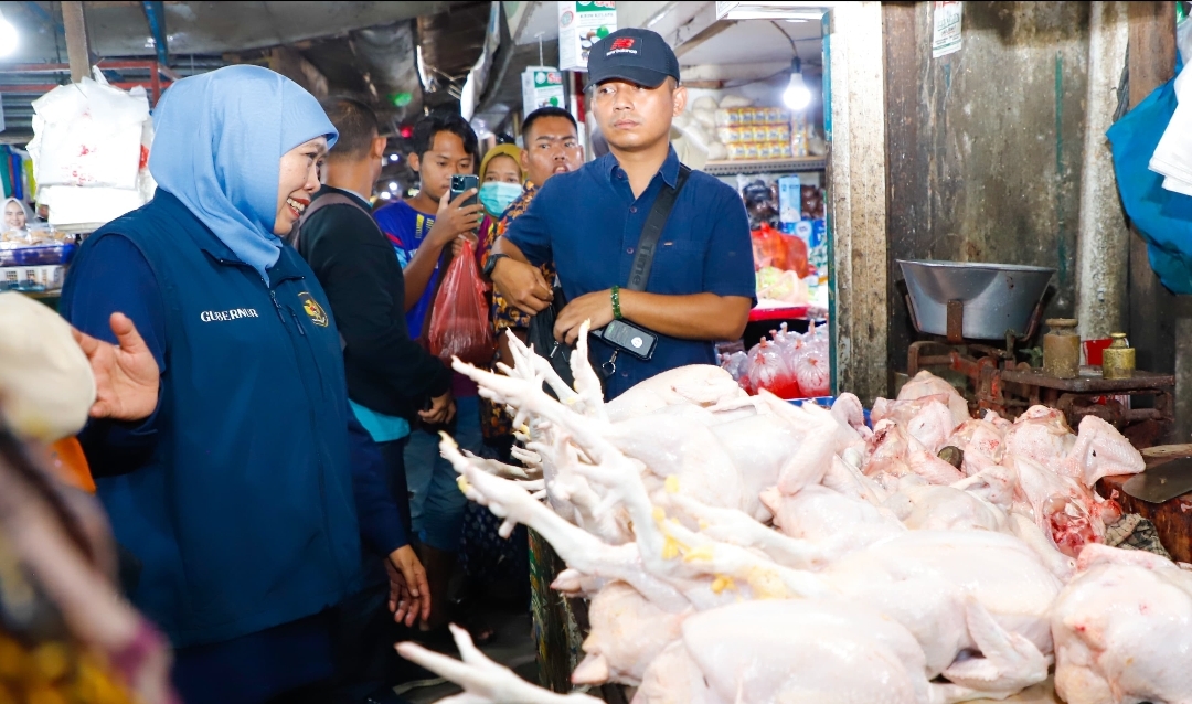 Harga Sejumlah Komoditas di Atas HET, Khofifah Minta Distribusi Diperlancar