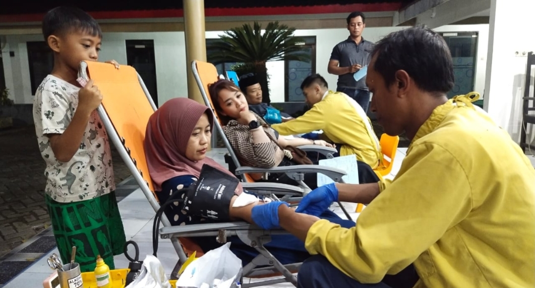 Amankan Stok Hingga Idul Fitri, PMI Jember Fasilitasi Donor Darah Malam Hari