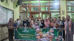 Aice Peduli Ramadan, Bagikan 100 Ice Cream di 15 Masjid