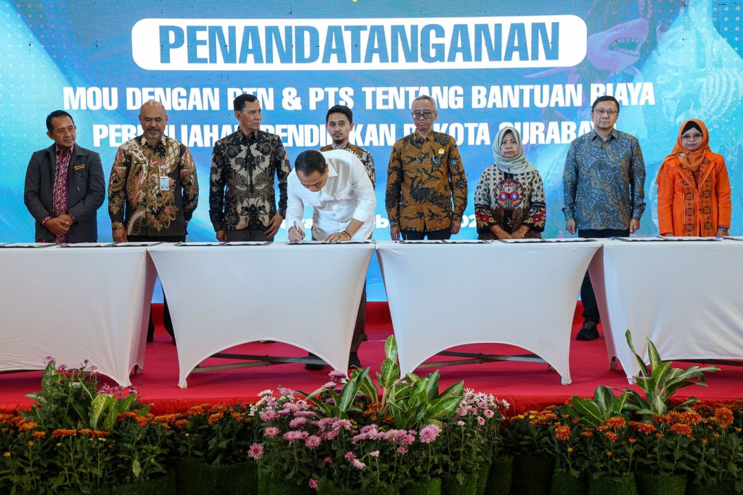 Pemkot Surabaya Gandeng 32 Perguruan Tinggi Perluas Beasiswa Mahasiswa