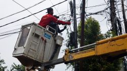 Ditertibkan, Kabel FO Tanpa Izin Buat Semrawut Wajah Kota Surabaya