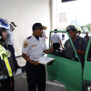 Dishub dan Satlantas Polrestabes Surabaya Gelar Giat Sosialisasi Trayek dan KIR