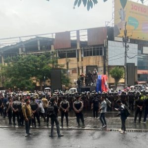 Demo Buruh PT Pakerin di LPS Surabaya, Pakuwon Dorong Penyelesaian Lewat Dialog