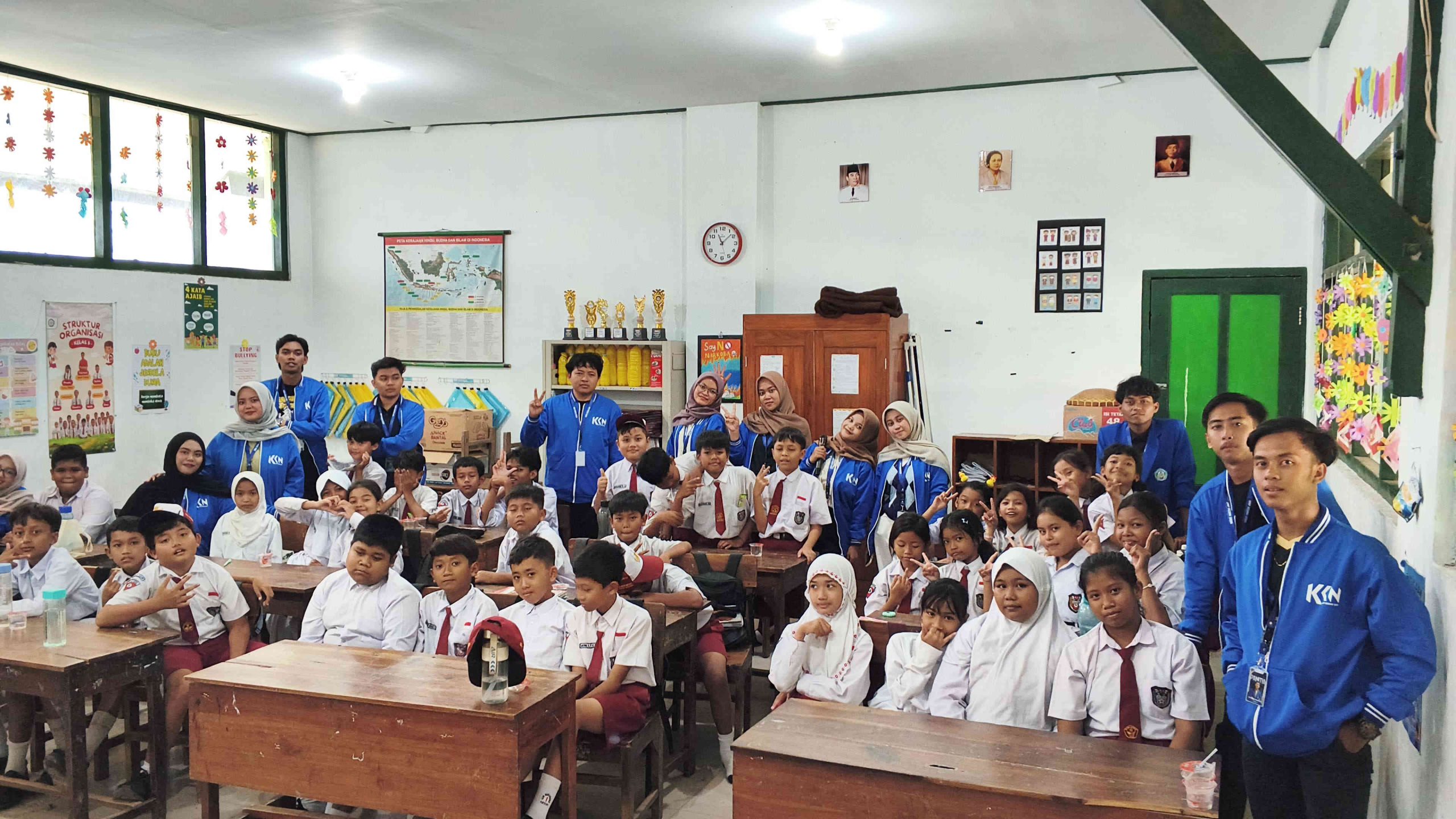 Bangun Sekolah Ramah Anak, KKNT 33 UNP Kediri Sosialisasi Anti-Bullying di SDN Ngronggo 1