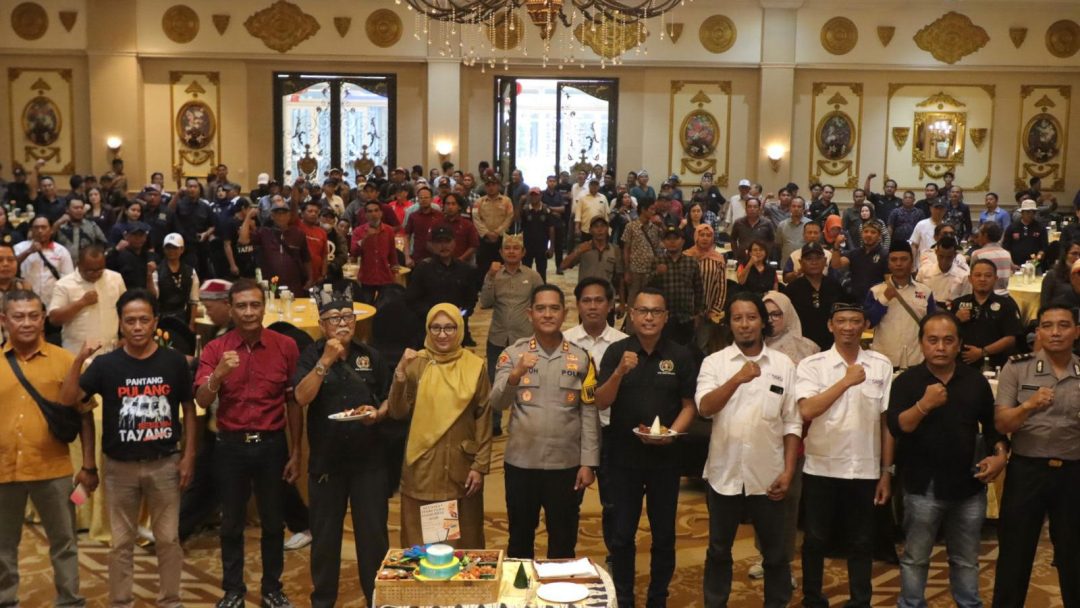 Peringati HPN 2026, Polresta Banyuwangi Ngopi Bareng Insan Pers di Hotel Aston