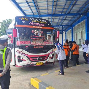Jelang Libur Imlek 2026, Pemkot Kediri Ramp Check Bus AKAP dan AKDP di Terminal Tamanan