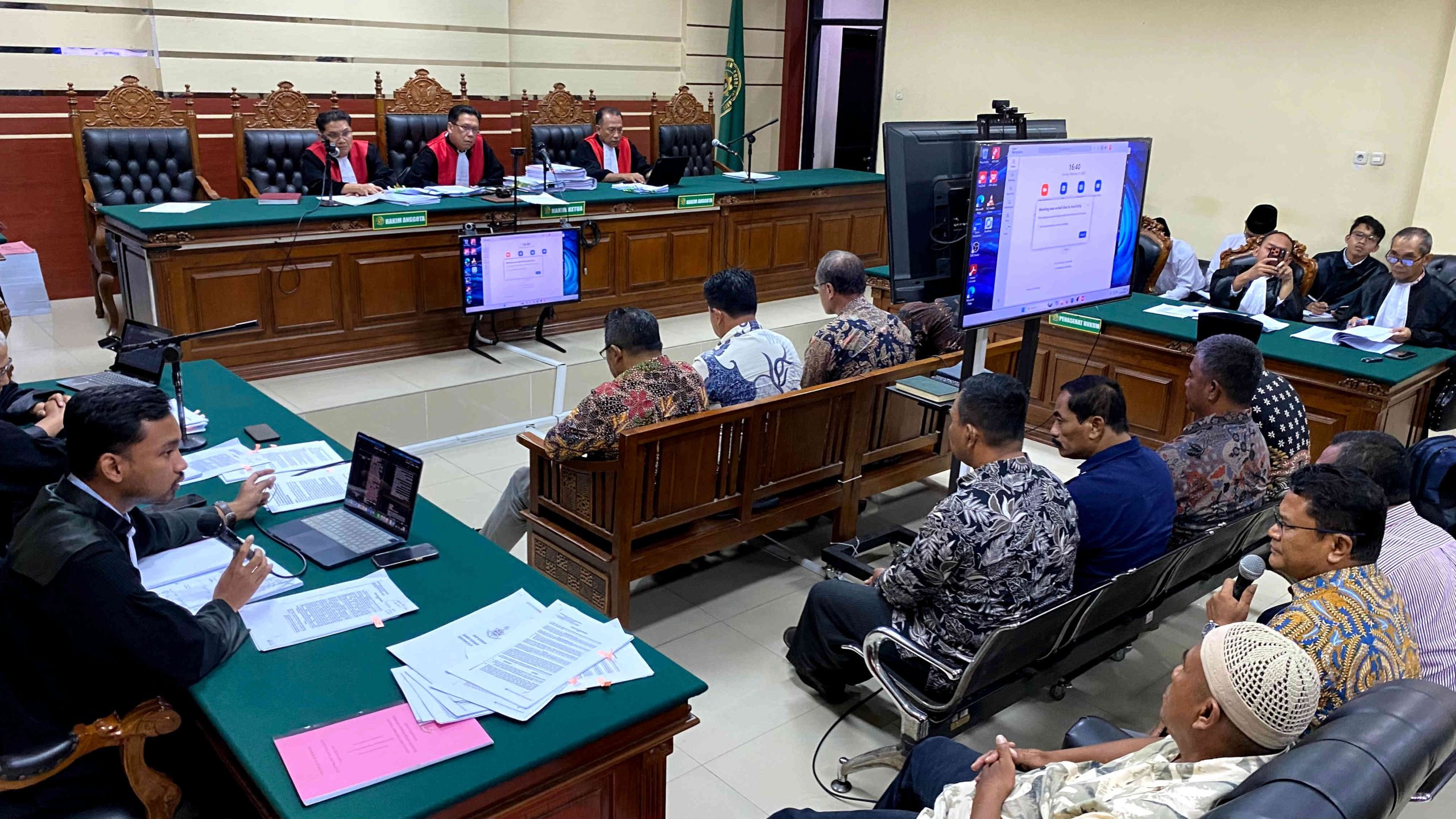 Subur Widono Jawab “Tidak Tahu” dalam Sidang Dugaan Suap Perangkat Desa Kabupaten Kediri