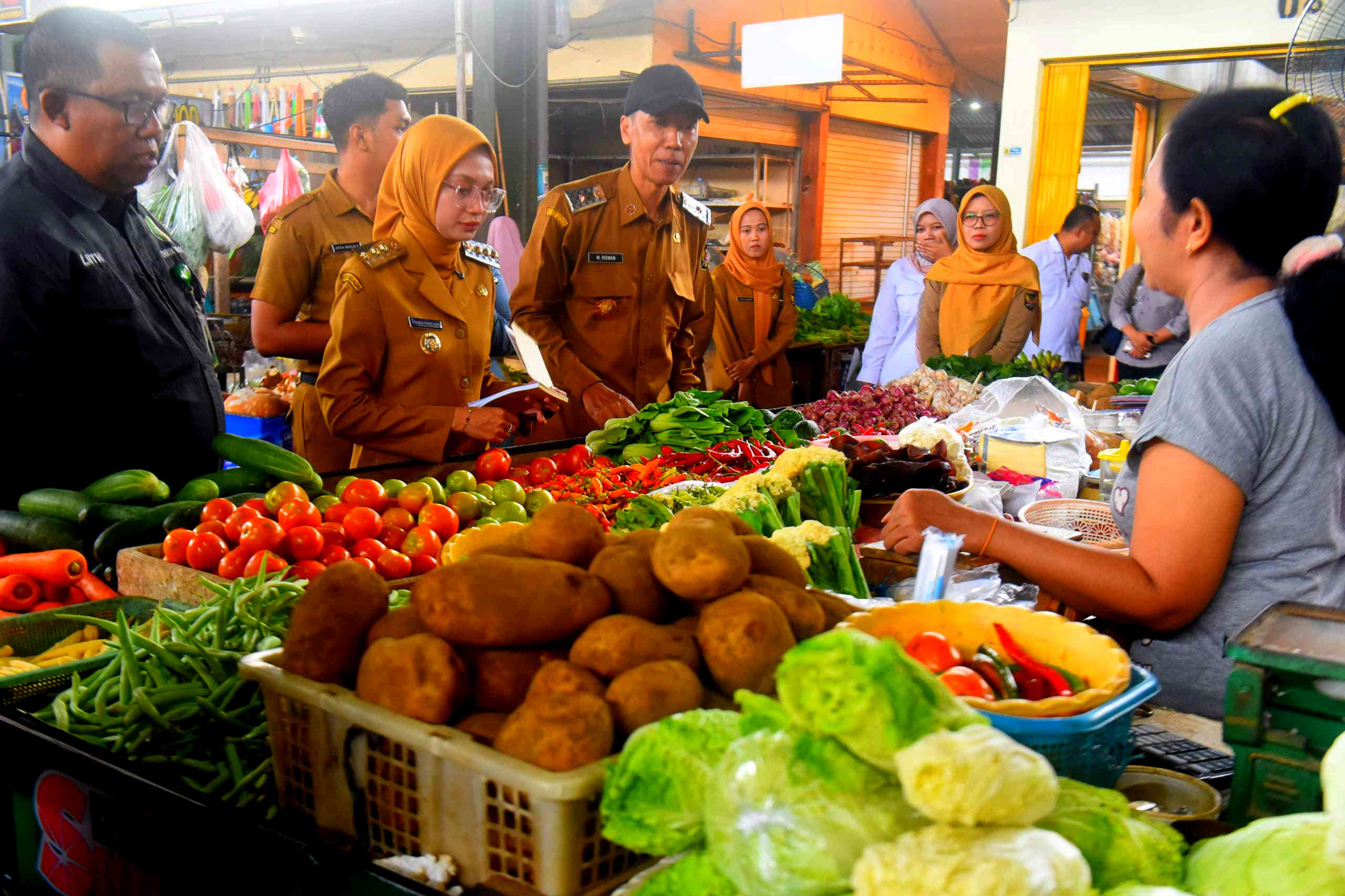 Mbak Wali Turun ke Pasar Pahing, Harga Cabai Tembus Rp90 Ribu Jelang Imlek dan Ramadan