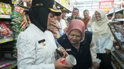 Jelang Idul Fitri Ning Ita Pimpin Sidak Pasar Pastikan Harga dan Keamanan Pangan Terjaga