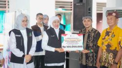 Salurkan Bansos dan Tali Asih Rp 5,26 Miliar untuk Warga Banyuwangi