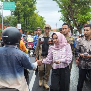 KORPRI Kota Mojokerto Bagikan 1.000 Voucher Dukung Meriahkan Pasar Takjil di Ketidur