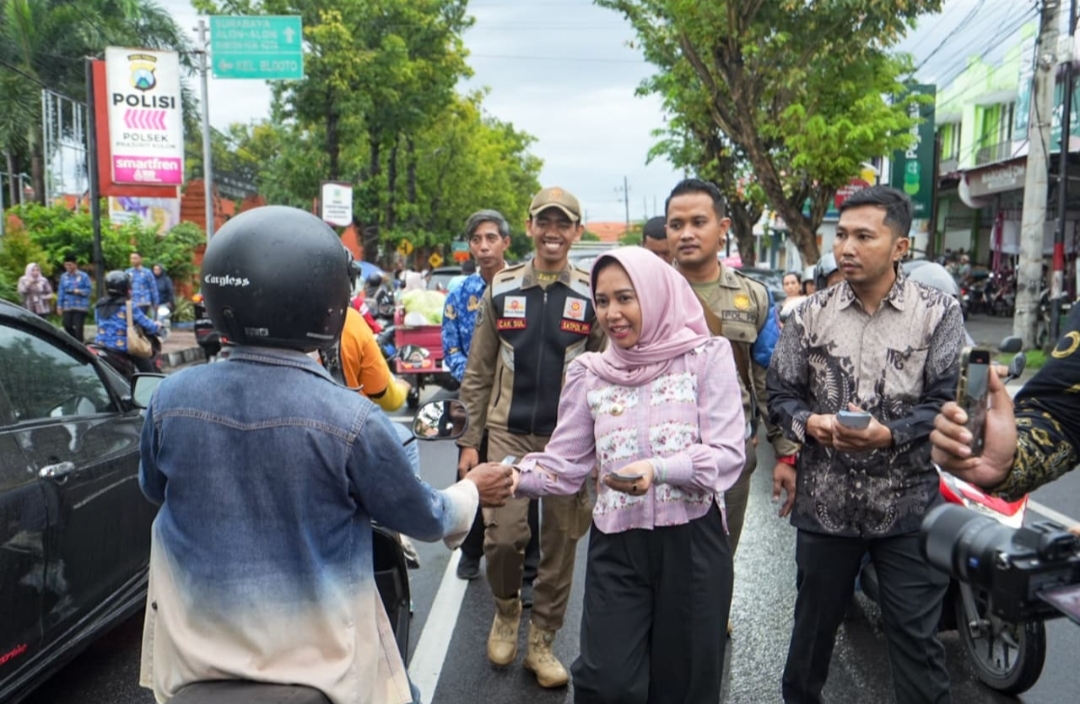 KORPRI Kota Mojokerto Bagikan 1.000 Voucher Dukung Meriahkan Pasar Takjil di Ketidur