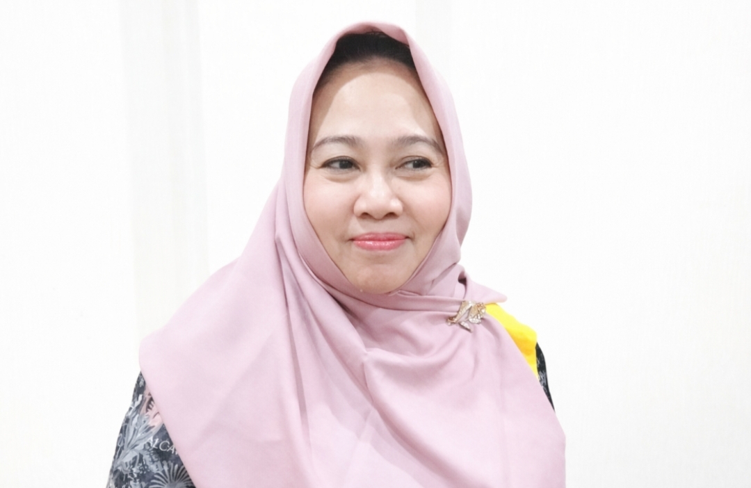 Ustadzah di Balik Panggung Politik: Hj. Mitro’atin Kaji Uqudul Lujain, Teguhkan Harmoni Rumah Tangga
