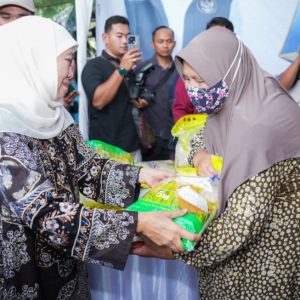 Giliran Pamekasan Digelontor Sembako Murah