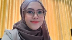 Cermin Retak Media Sosial