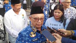 Sambut Malam Lailatul Qodar, Bupati Blitar Bagikan Takjil Ramadhan kepada Masyarakat