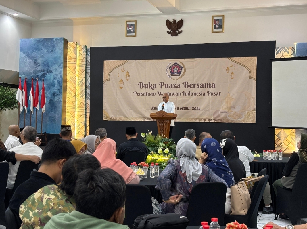 Ketum PWI Pusat Ajak Wartawan Menata Mental dalam Buka Puasa Bersama Pengurus PWI