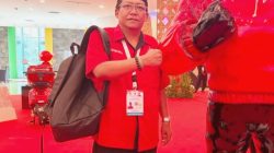 Bagi Takjil di Bulan Ramadhan, Ketua DPRD Kabupaten Blitar: Bentuk Kepedulian PDI Perjuangan kepada Umat Muslim