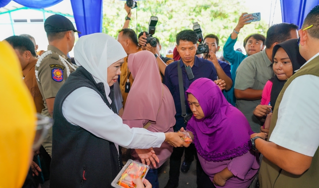Khofifah Gelar Pasar Murah di Jemur Wonosari Jelang Idul Fitri