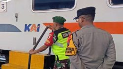 Polres Blitar Pantau Arus Mudik Lebaran di Stasiun KA Wlingi