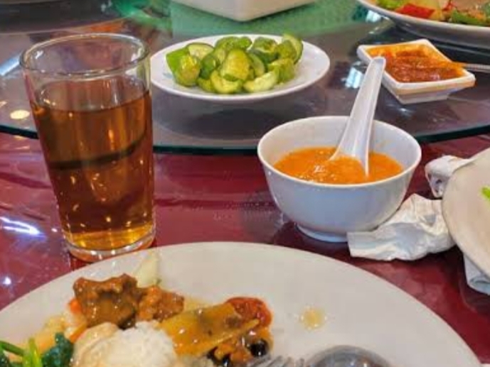 Memberi Makan, Menjaga Martabat