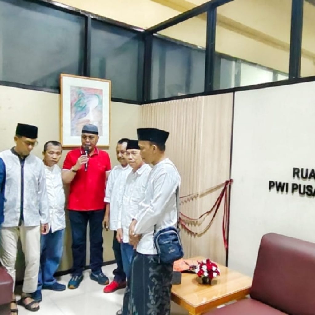 PWI Jatim Gelar Silaturahmi dan Resmikan Ruang Pengurus PWI Pusat