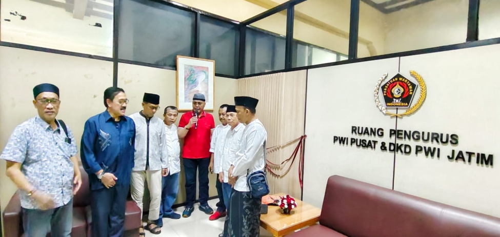 PWI Jatim Gelar Silaturahmi dan Resmikan Ruang Pengurus PWI Pusat