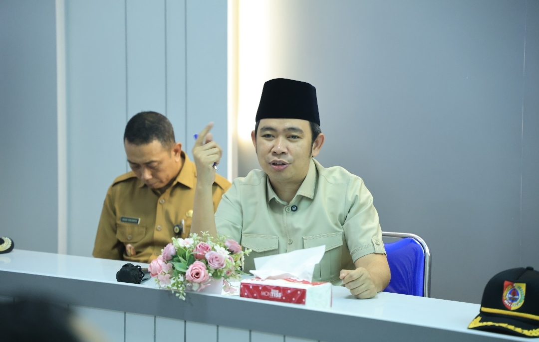 Maksimalkan Keselamatan Wisatawan saat Lebaran, Bupati Fawait Instruksikan Puskesmas dan Ambulance Siaga 
