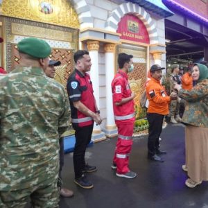 Pastikan Layanan Pemudik Siaga Penuh, Wali Kota Mojokerto Ning Ita Cek Pos Lebaran 