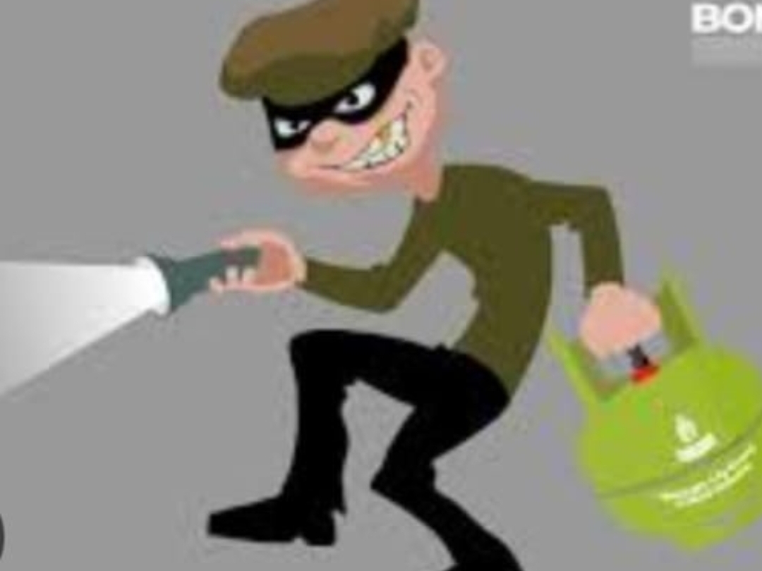 Pegawai OPD Jember Diduga Gelapkan Belasan Tabung LPG, Warga Ancam Lapor Bupati dan Polisi