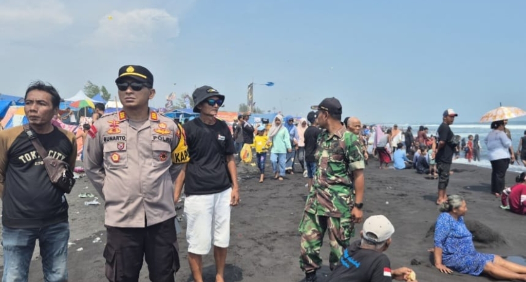 Ombak Besar Pantai Paseban Kencong Telan Korban Jiwa 