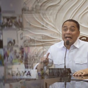 Wali Kota Eri Ajak Warga Jaga TPS dari Oknum Luar Surabaya