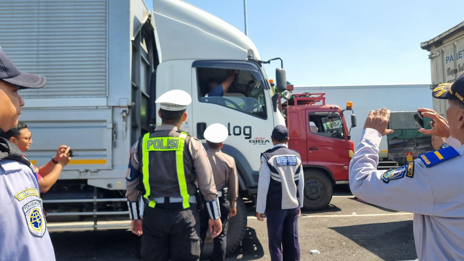 Satlantas Polresta Banyuwangi Perkuat Pengawasan Lalu Lintas Selama Ops Ketupat Semeru 2026