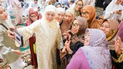 Riyayan Idul Fitri 1447 H di Kediaman Gubernur Khofifah, Semangat Gotong Royong