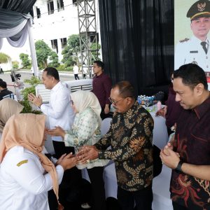 Wali Kota Eri dan Wawali Armuji Gelar Halal bi Halal Sederhana di Balai Kota Surabaya