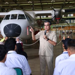 Menaker Yasierli :  Peserta Magang Berpeluang Jadi Karyawan