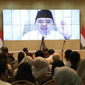 Bupati Jember Gus Fawait Pimpin Rapat dari Makkah, Diduga 50 SPPG Tak Miliki SLHS