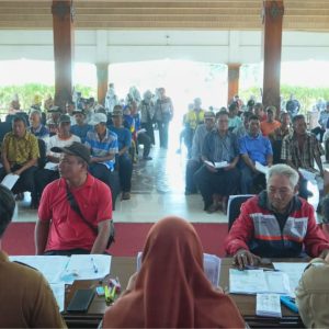 Jelang Idul Fitri 1447 H :  294 Tukang Becak Terima Bansos dari Pemkot Mojokerto 