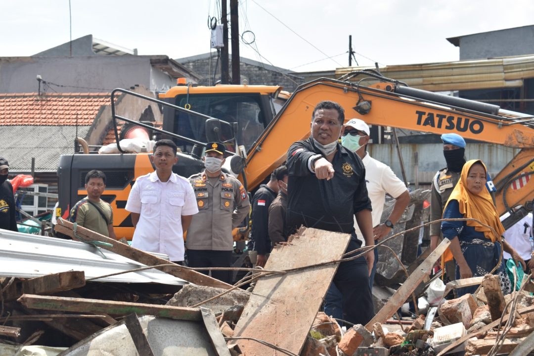 Kawasan Pasar Simorejo Timur Kembali Ditertibkan