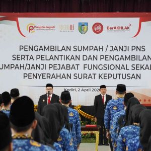 Bupati Kediri Lantik 156 PNS Kabupaten Kediri, Tegaskan Jangan Menyalahgunakan Wewenang
